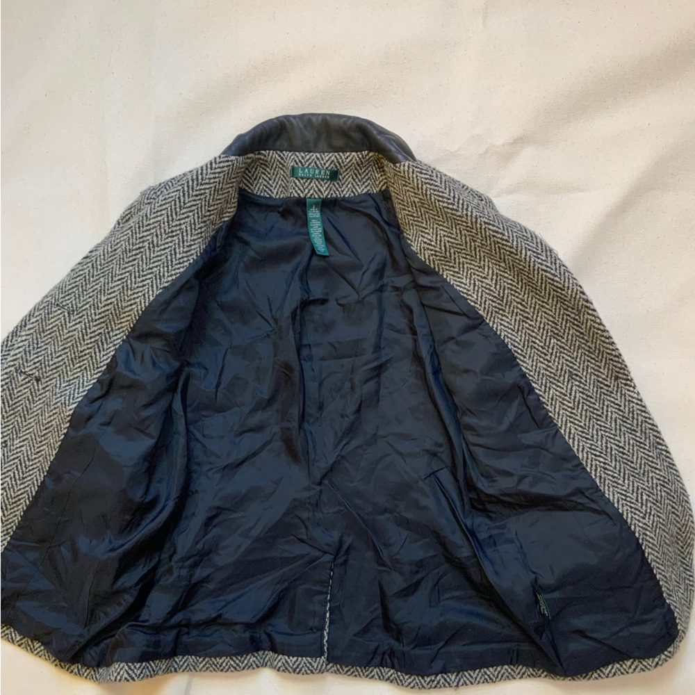 Ralph Lauren Black and Gray Wool & Leather Herringbone Blazer Size 2 - Picture 5 of 6